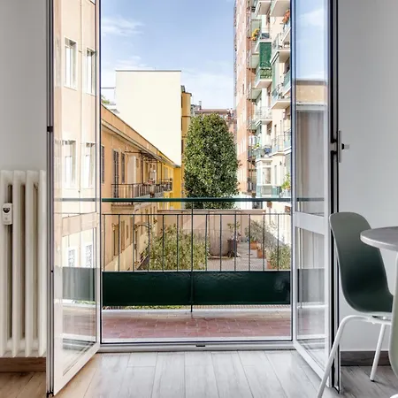 Apartament Just Urban - Bright Flat Solari Area - 2 Min Metro M4